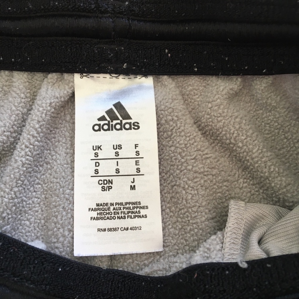 Addidas sweatpants - Picture 3 of 4